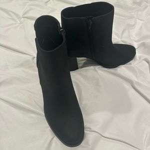 Kelly & Katie brand new size 10 black boots